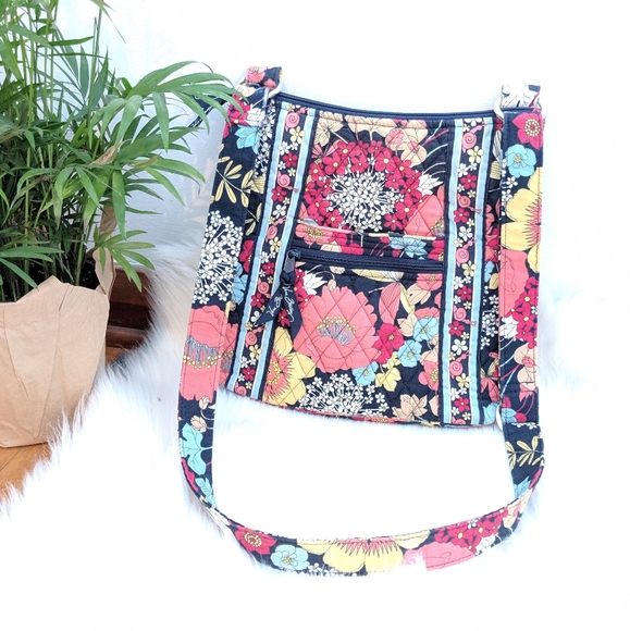 Vera Bradley Handbags - Vera Bradley Floral Crossbody Bag